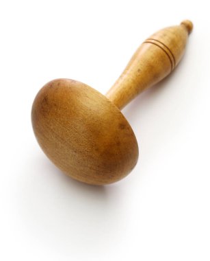 kumaş veya örgü beyaz arka plan üzerinde izole delik tamir örgü mantar, vintage aracı
