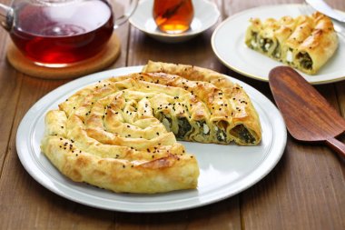 ev yapımı rulo börek, ıspanak ve beyaz peynir, Türk mutfağı