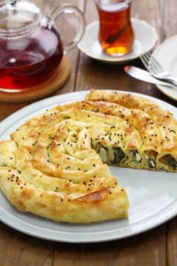 ev yapımı rulo börek, ıspanak ve beyaz peynir, Türk mutfağı