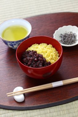 AWA zenzai, tatlı adzuki kırmızı fasulye ezmesi ile haşlanmış proso darı, Japon geleneksel tatlı