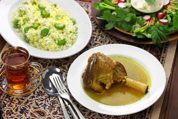 Cocina Persa Iraní Caña Cordero Estofada Polo Baghali Sabzi Khordan —  Fotos de Stock