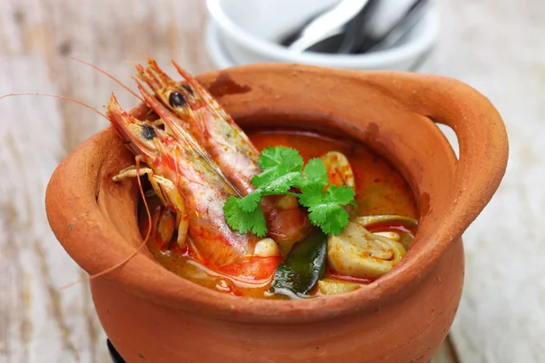 Tom Yum Kung Nam Khon Thai Varm Och Sur Soppa — Stockfoto