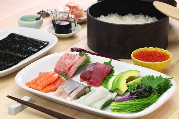手巻き手巻き寿司セット日本食 — ストック写真