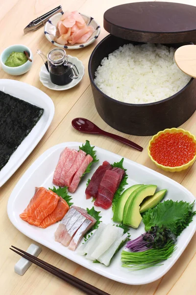 手巻き手巻き寿司セット日本食 — ストック写真