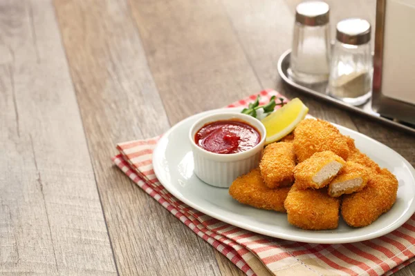 Nuggets Frango Caseiro Com Ketchup — Fotografia de Stock