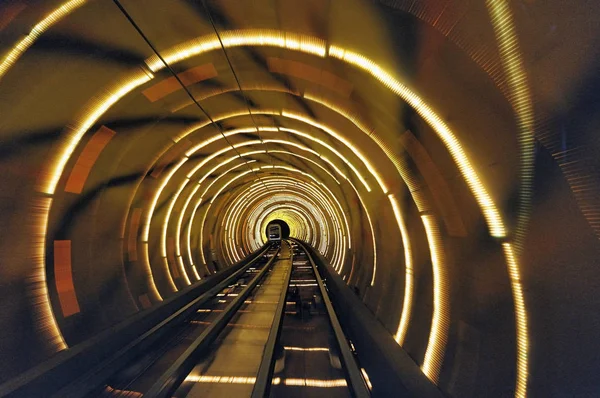 Bund bezienswaardigheden tunnel — Stockfoto