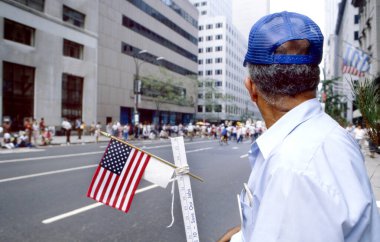 New York, ABD - 6 Eylül 2003; Sendika üyelerinin 5. Cadde 'deki İşçi Bayramı Geçidi' nde yürüdükleri İşçi Bayramı Geçidi.