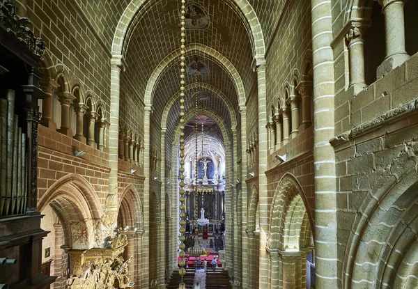 Kathedraal van Nossa Senhora da Assuncao. Evora, Portugal. — Stockfoto