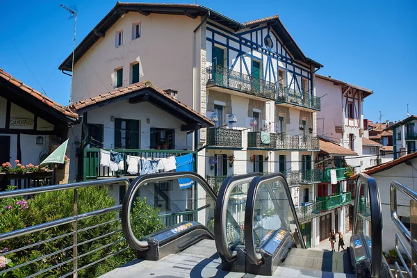 Antique houses of Hondarribia, Gipuzkoa, Basque Country, Spain. — Stock Photo, Image