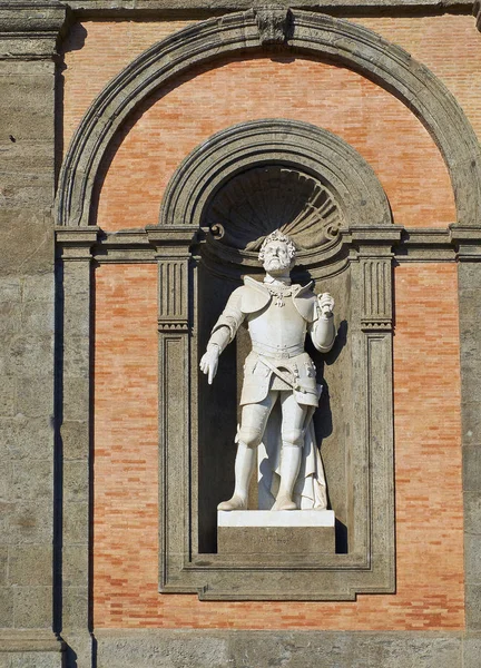 Statue of Carlo V in Palazzo Reale di Napoli. Campania, Italy. — Stok fotoğraf