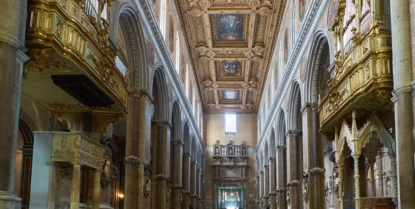 Santa Maria Assunta cathedral, Duomo di Napoli. Naples, Campania, Italy. — Stock Photo, Image
