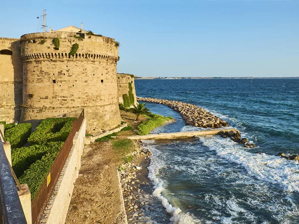 Castello Aragonca Taranto castle. Apulia, İtalya.