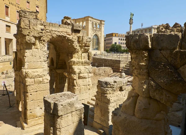 Anfiteatro Romano na Praça Santo Oronzo. Lecce, Itália . — Fotografia de Stock