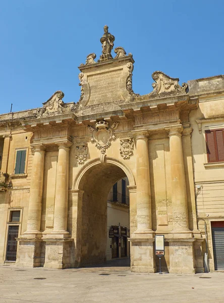Brama Porta San Biagio Lecce. Puglia, Włochy. — Zdjęcie stockowe