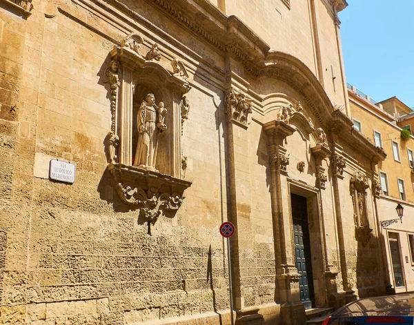 Igreja de Santo Antonio della piazza de Lecce. Puglia, Itália . — Fotografia de Stock