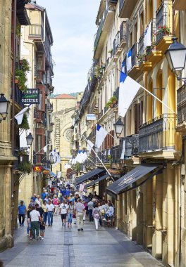 31 de Agosto street San Sebastian eski şehirde. Gipuzkoa.