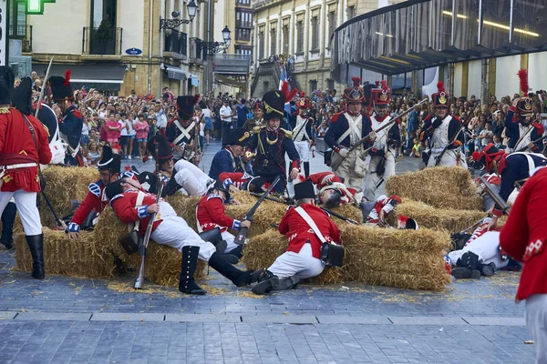 Солдати, стрілянини під час Tamborrada в Сан-Себастьяне. Країна Басків. — стокове фото