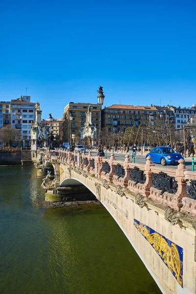 Maria Cristina Köprüsü San Sebastian. Bask Ülkesi Guipuzcoa. İspanya. — Stok fotoğraf