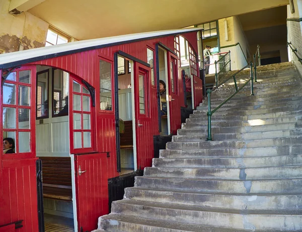 Funicular to the top of Mount Igueldo. San Sebastian, Basque Country, Spain. — Stock Photo, Image