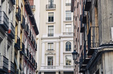 Madrid, İspanya 'da klasik binalar.