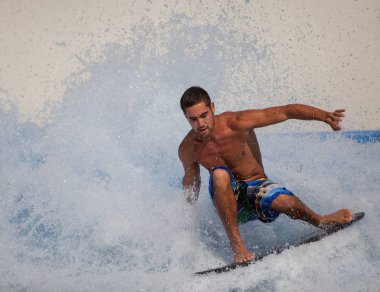 Flowboarding dalga ev Sentosa adlı