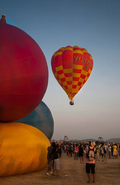 Balon, latający w Chonburi — Zdjęcie stockowe