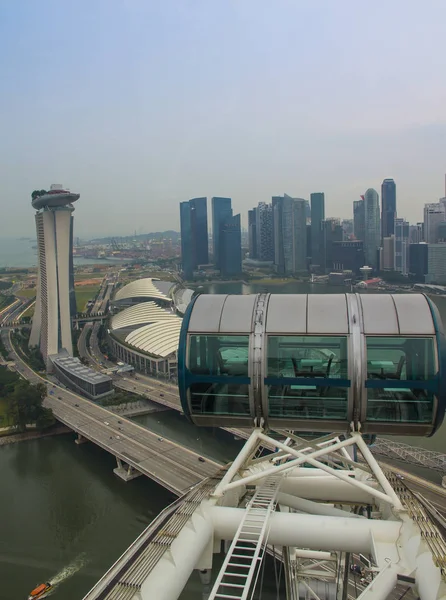 Вид на Сінгапур від Singapore Flyer — стокове фото