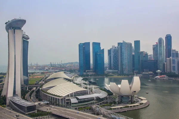Вид на Сінгапур від Singapore Flyer — стокове фото