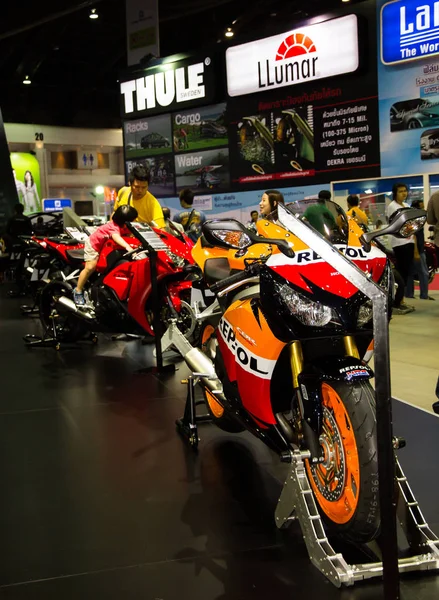 Honda Motocicleta novos modelos apresentados em Motor Show — Fotografia de Stock