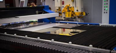 Lazer Kesim Makinası