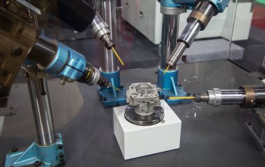 Robot delme makinesi