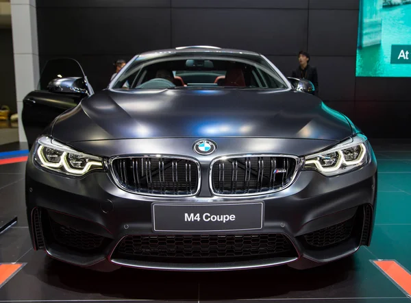 BMW M4 MPower mate negro — Foto de Stock
