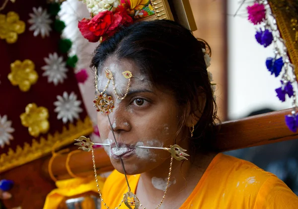 Devotee piercing ganchos para o corpo — Fotografia de Stock