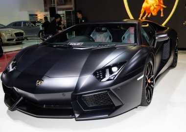 Lamboghini yeni modeller Motor Show sundu