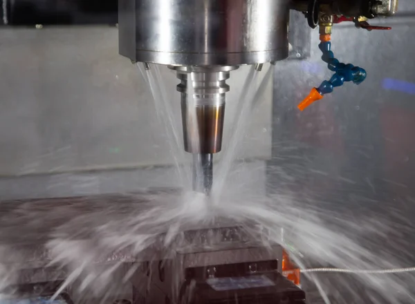 CNC milling machine cutting workpiece — Stock Photo, Image