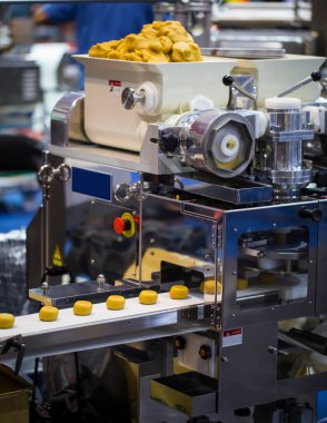 Hamur ayırıcı ve yuvarlak hamur topu makinesi