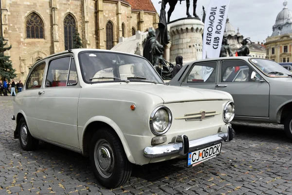 İtalya'dan eski model araba Fiat — Stok fotoğraf