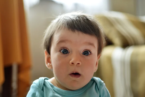 Surprisedly baby portrait — Stock Photo, Image
