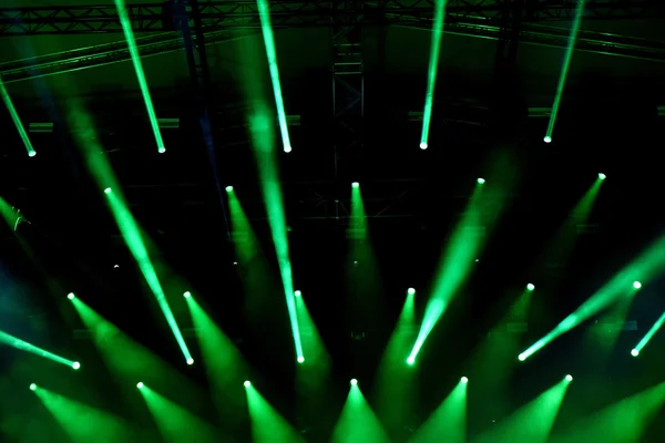 Luzes brilhantes do palco — Fotografia de Stock