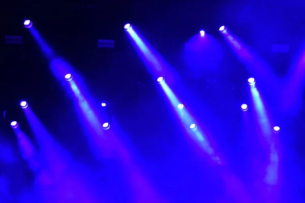 Luzes brilhantes do palco — Fotografia de Stock