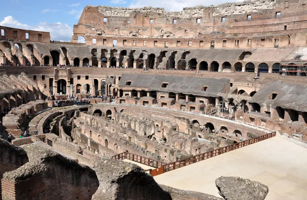 Colosseum amfi tiyatro. Roma, İtalya — Stok fotoğraf