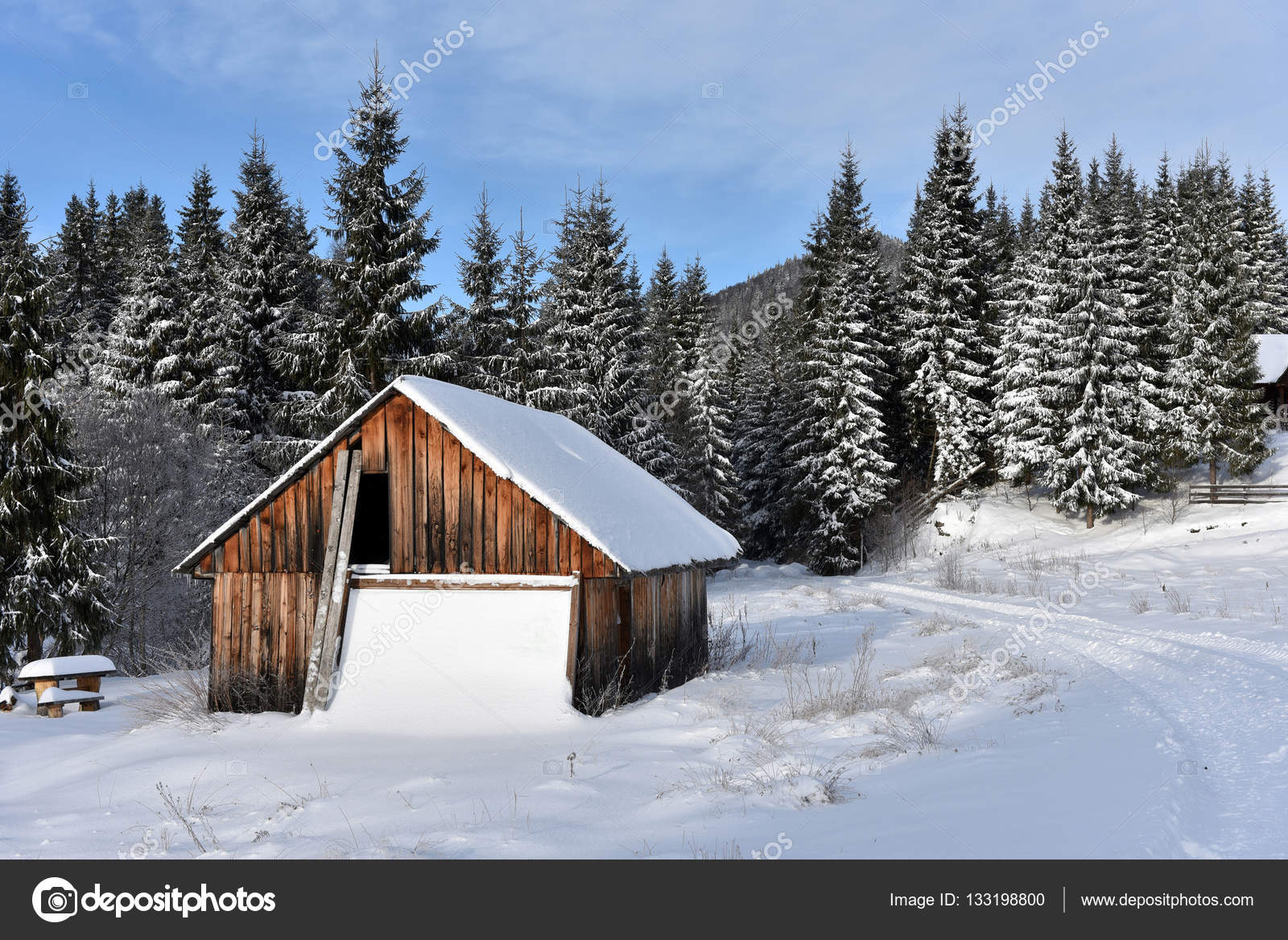 Magische nacht von weihnachten stockbild Haus In Den Bergen Schnee - Heimidee