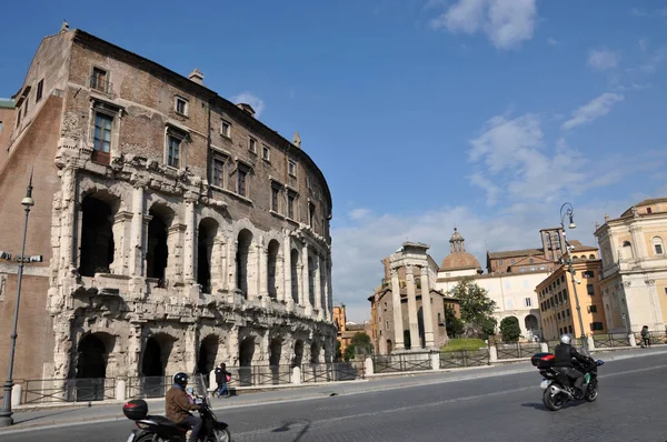 Teatro de Marcelo (Teatro di Marcello). Roma, Italia —  Fotos de Stock