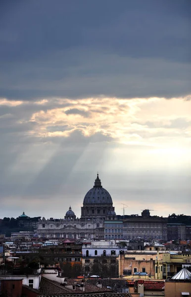 Coucher de soleil sur Rome — Photo