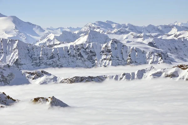 Comprensorio sciistico nelle Alpi — Foto Stock