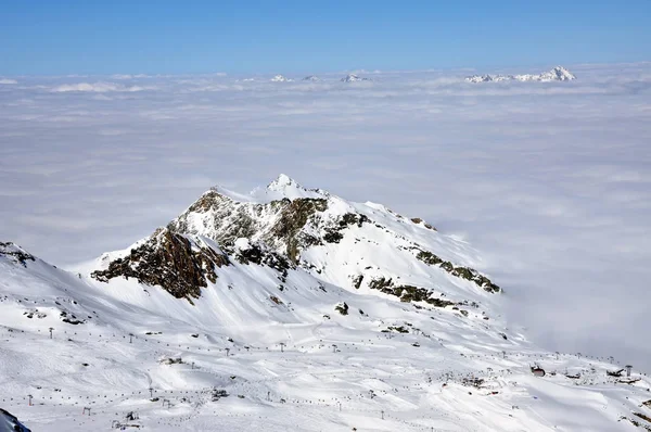Skidort i alperna — Stockfoto