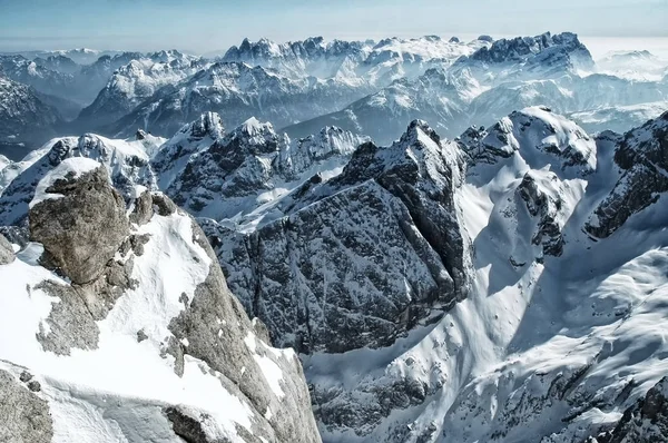 Ski-oord in de Italiaanse Dolomieten — Stockfoto