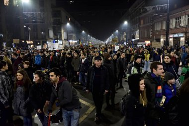 Romen yozlaşmış siyasetçiler karşı protesto insan kalabalığı