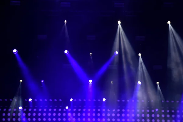 Luzes de palco num concerto — Fotografia de Stock