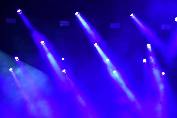 Luzes de palco num concerto — Fotografia de Stock